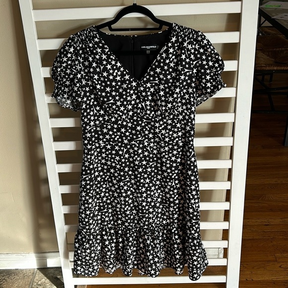 EUC Karl Lagerfeld Paris Star Printed Ruffle Dress  Black & White Size 12 - Picture 4 of 13